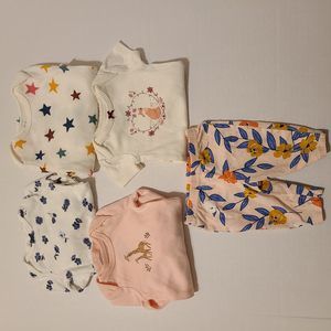 GIRLS 5 PIECE CARTER'S NEWBORN ONESIE / PANTS BUNDLE